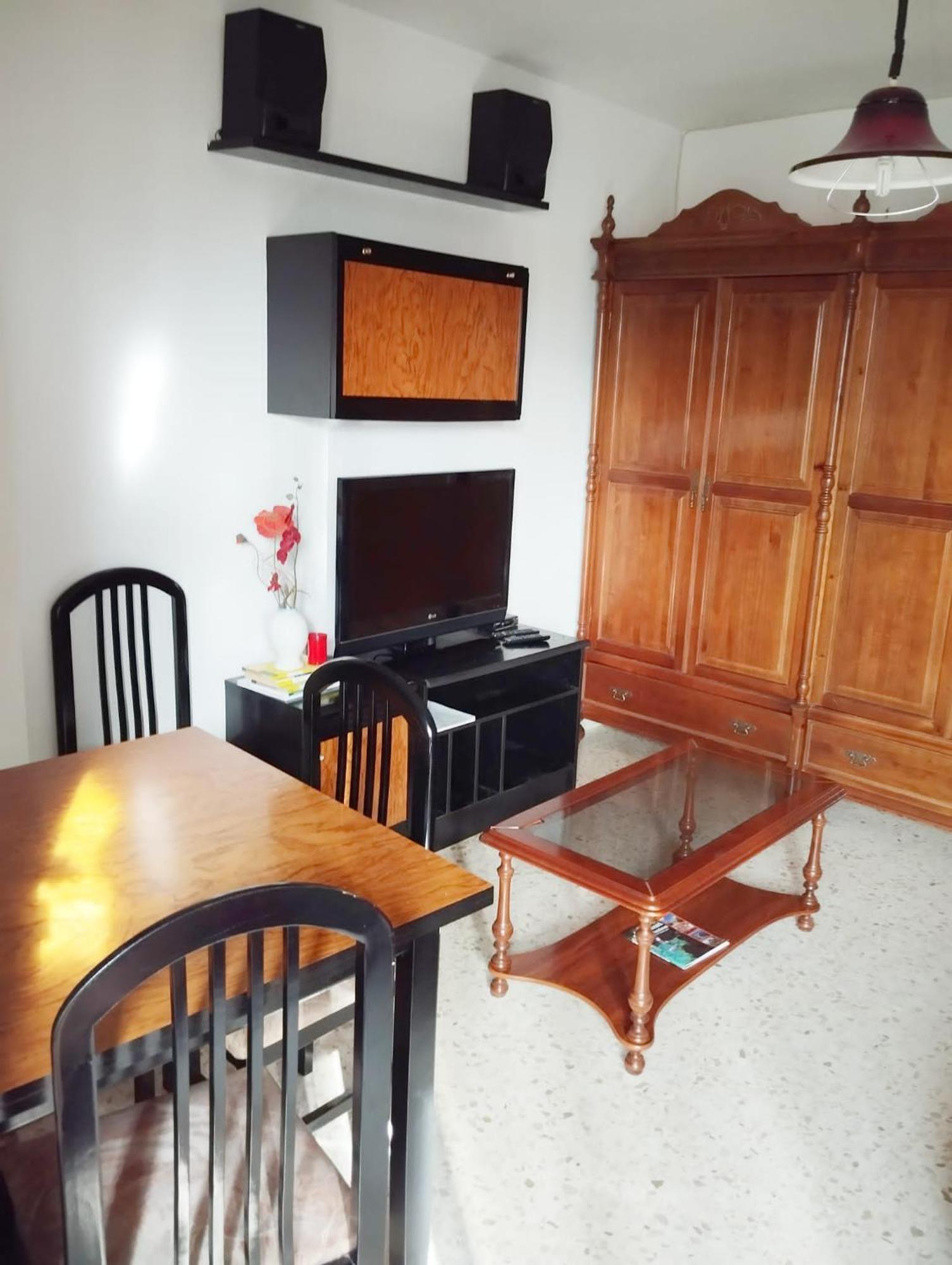Room In Shared Apartment With Parking Almuñécar Buitenkant foto