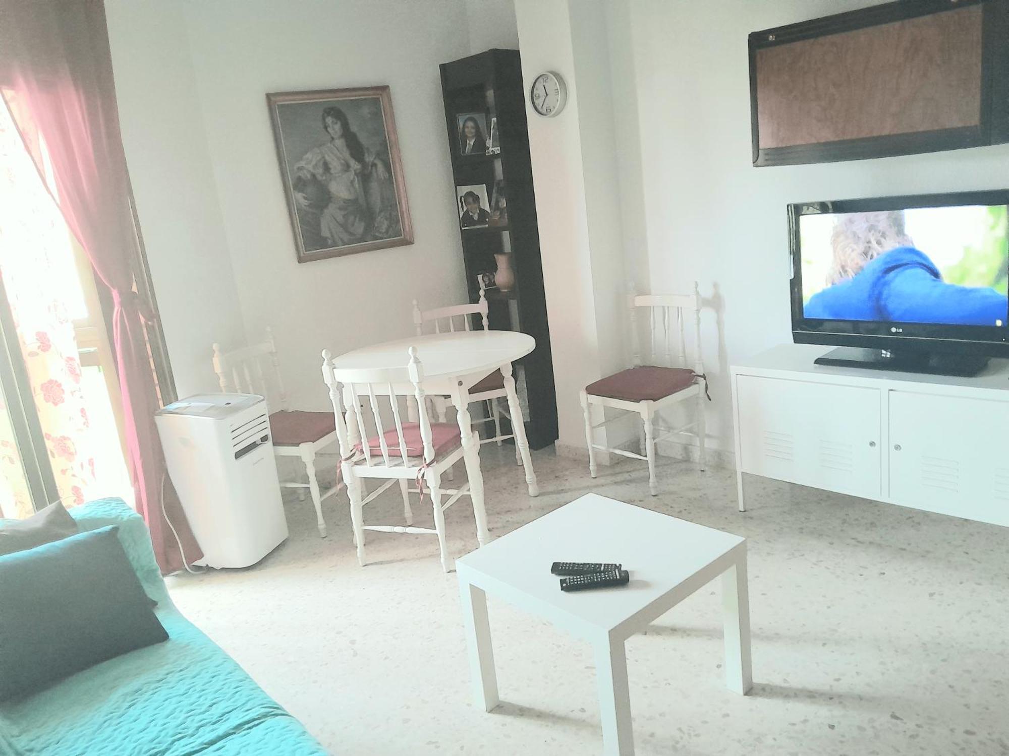 Room In Shared Apartment With Parking Almuñécar Buitenkant foto
